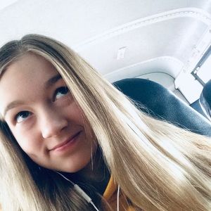 Meet your Posher, Katelyn